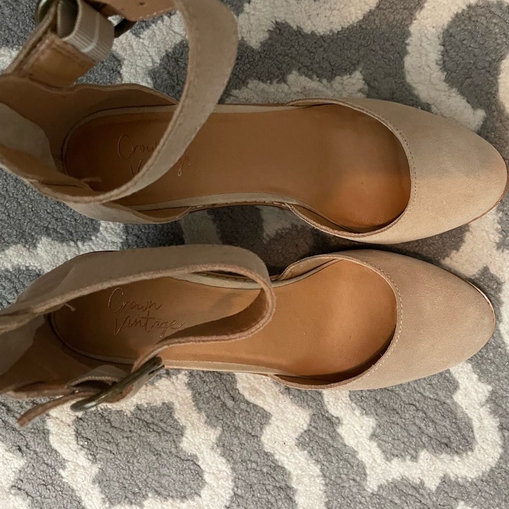 Crown vintage wedges